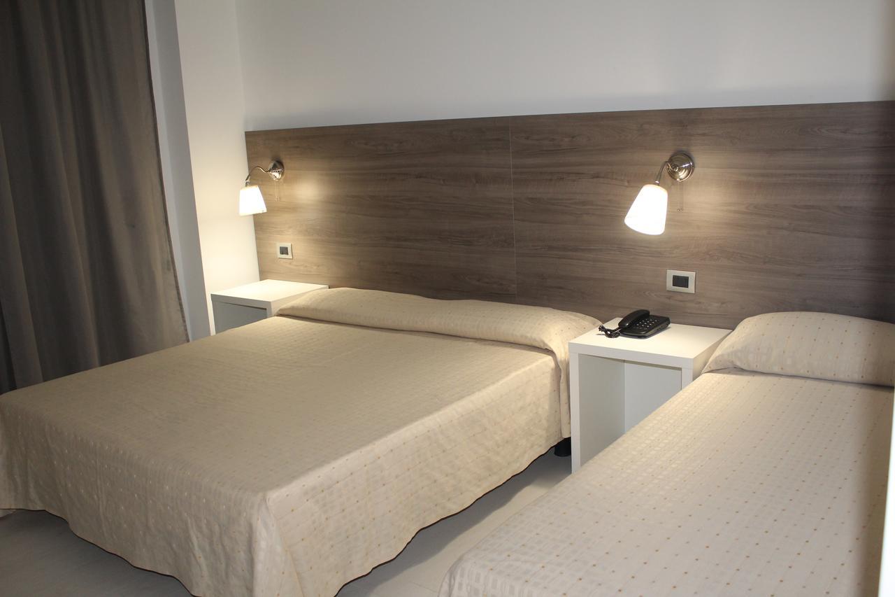 Hotel Miramare Cirò Marina エクステリア 写真